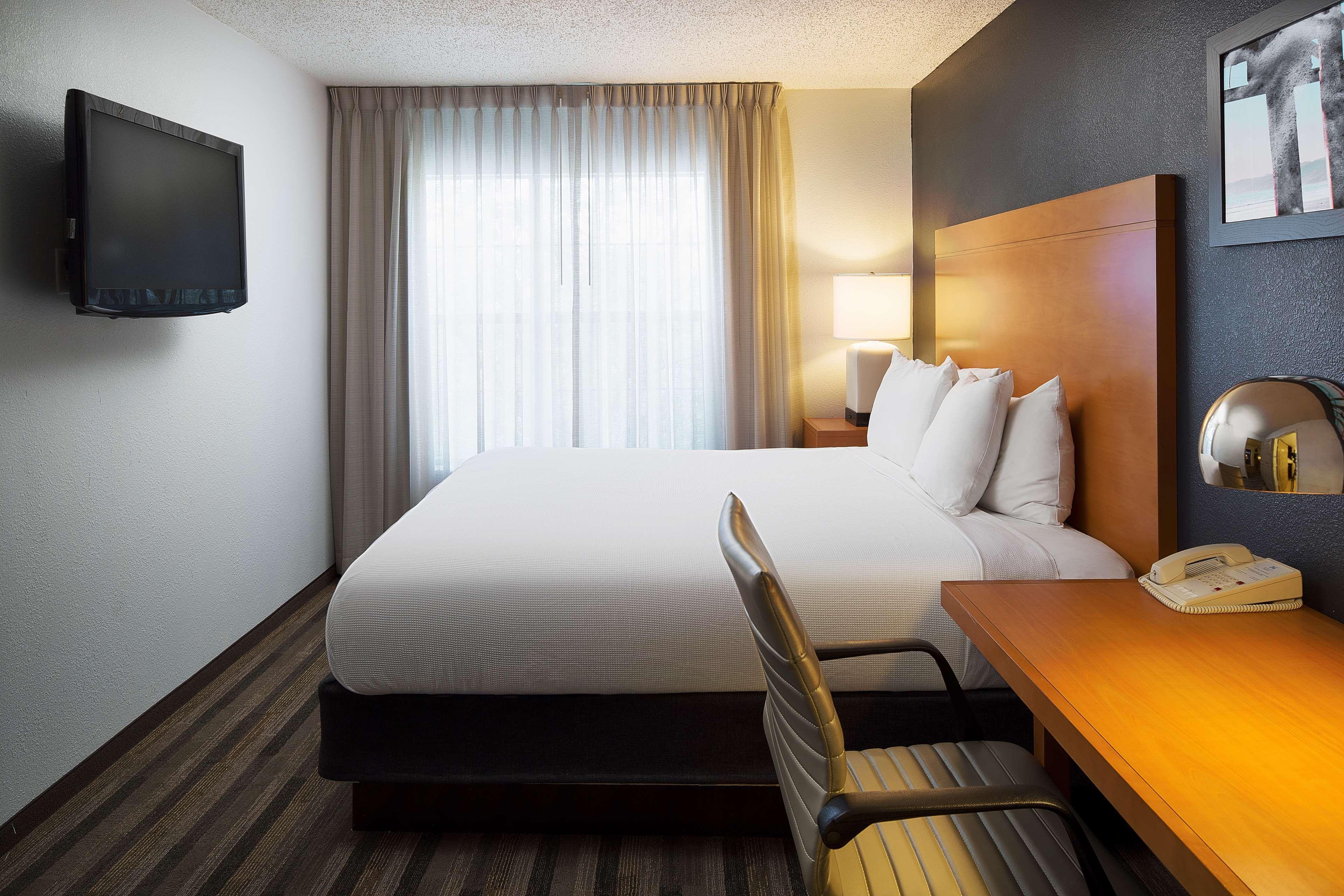 Hyatt House Arboretum Hotel Austin